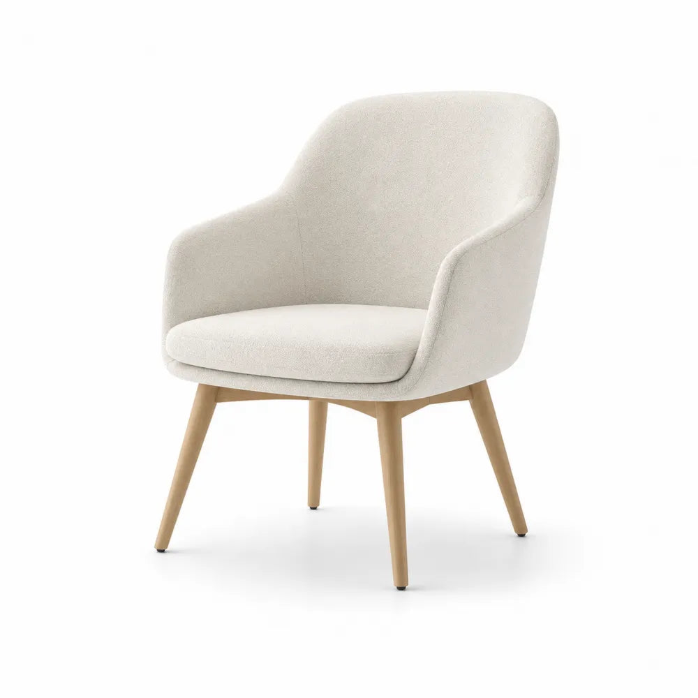 Poltrona in tessuto beige con gambe in legno
