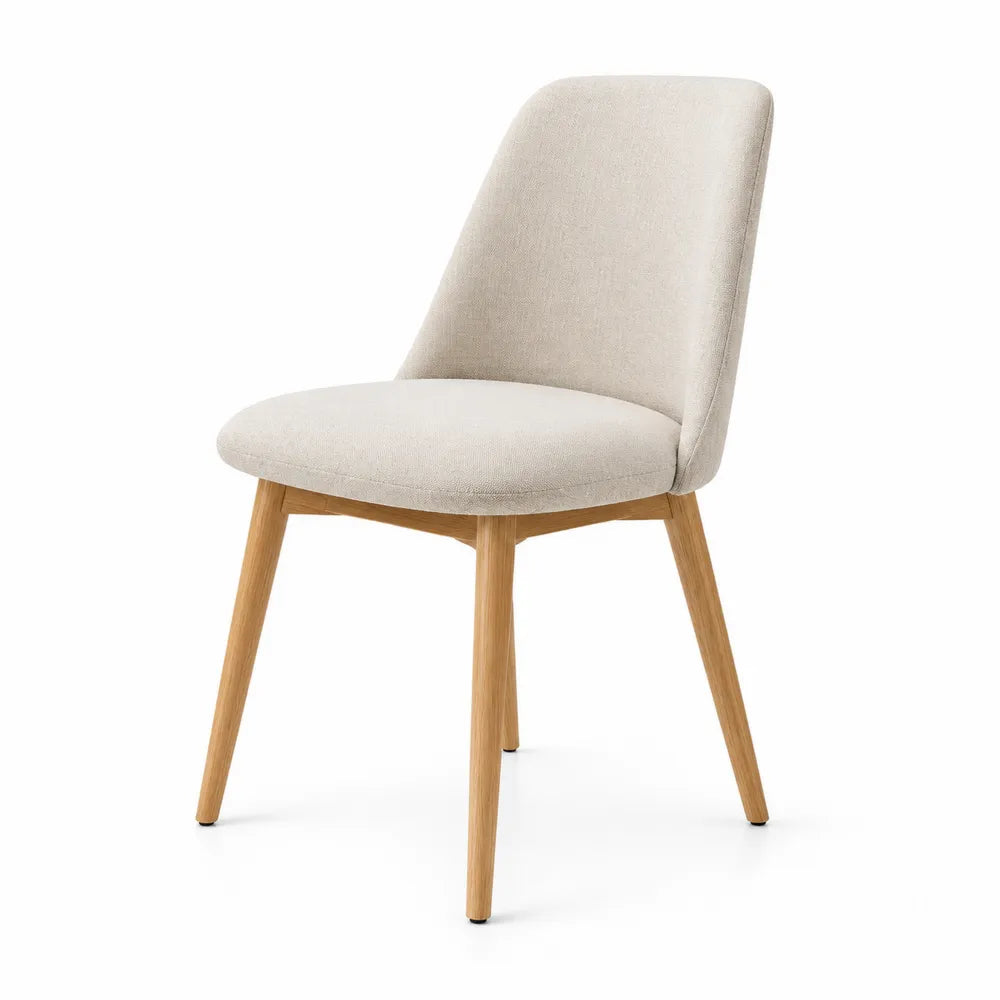 Sedia in tessuto beige con gambe in legno